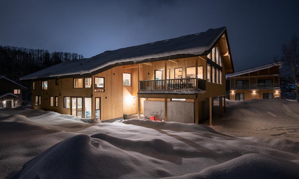 Niseko Accommodation Chalets at Country Resort 2 : 6bedroom Sahama